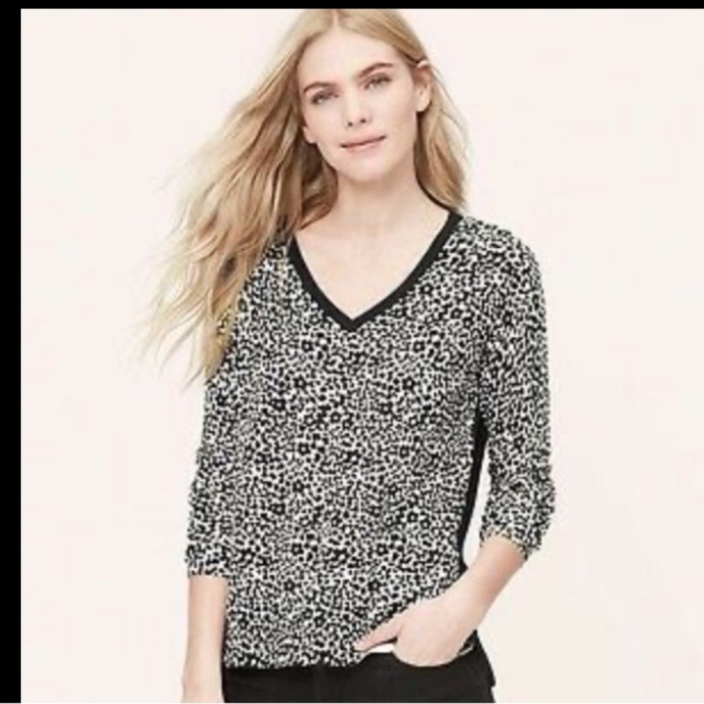 LOFT Women’s Spot Floral Mixed Media Sweater Pullover Black White Size medium